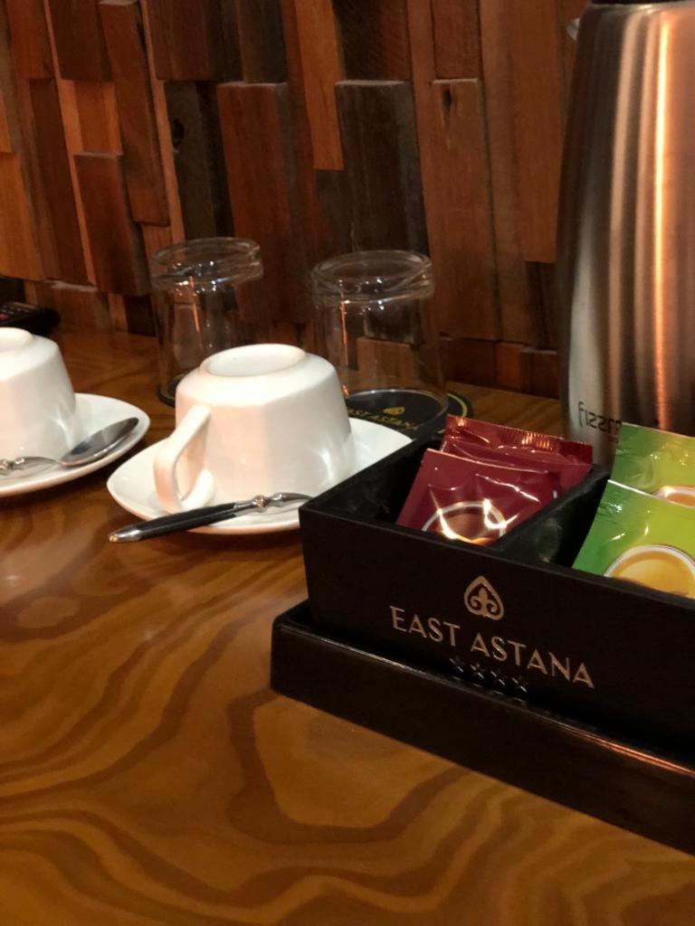 East Astana Hotel Eksteriør bilde